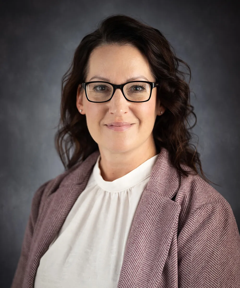 Cindy Guerber headshot
