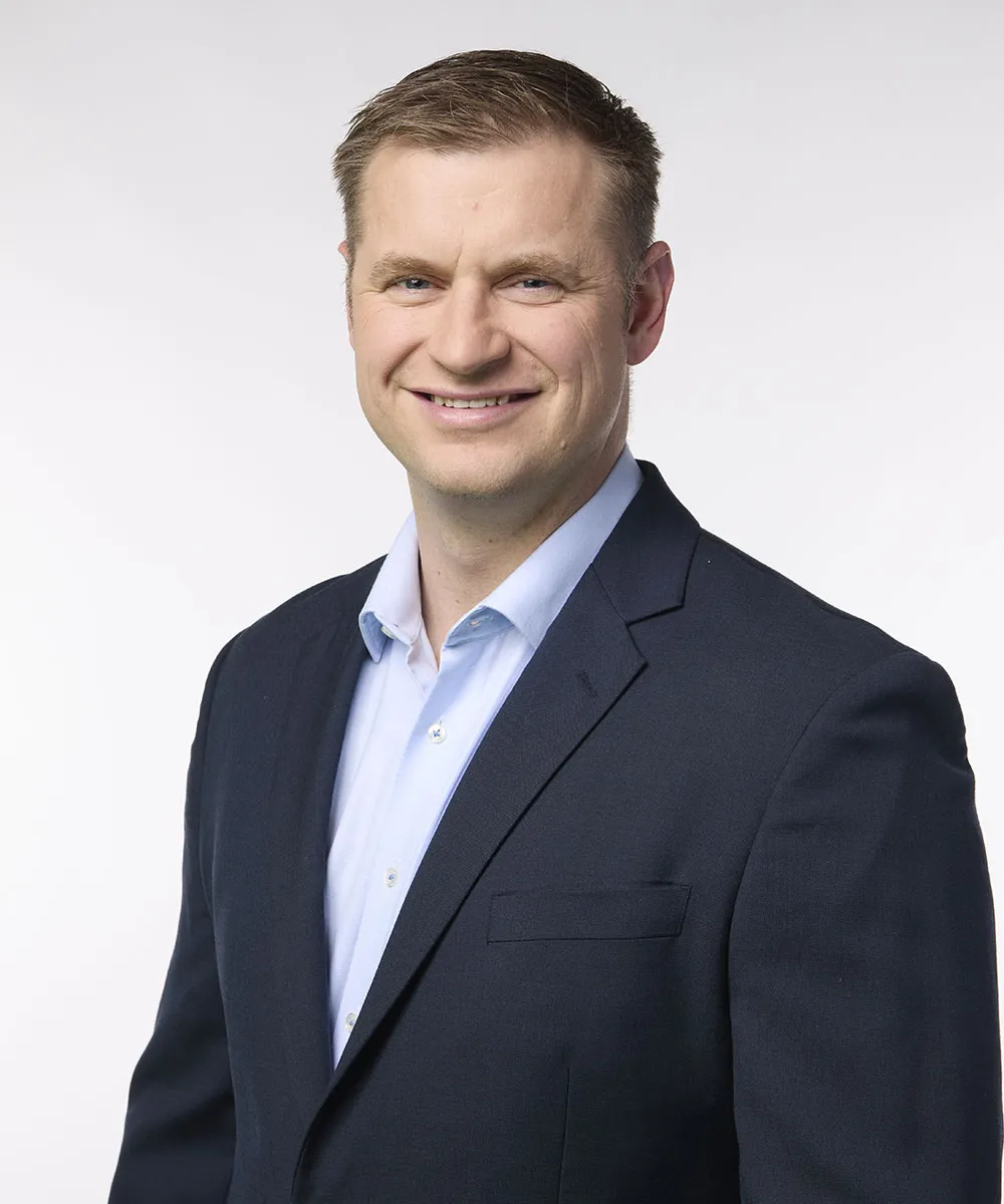 Tim Kulhanek headdshot